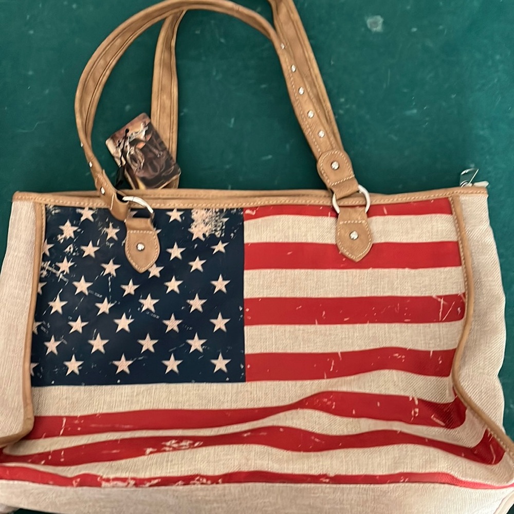 Western Patriotic Montana west tote
